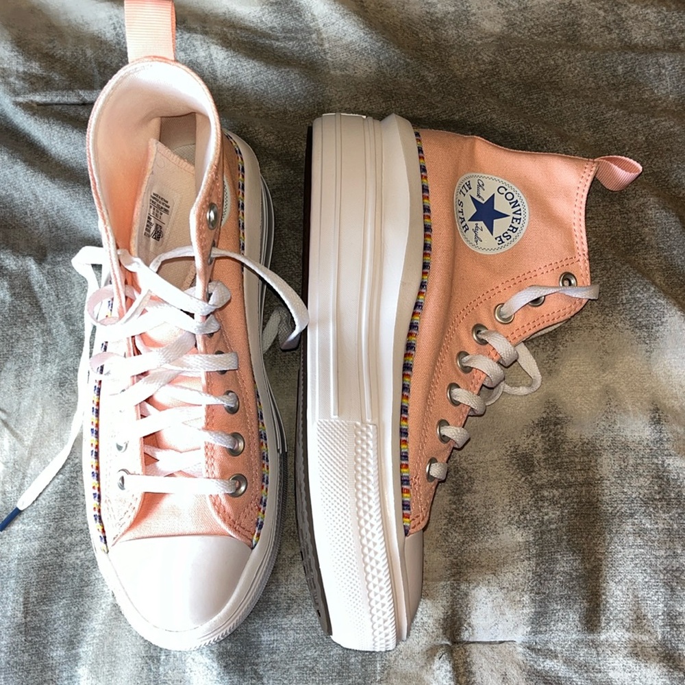 Platform Converse - image 1